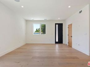1903 Lake Shore Avenue, Los Angeles CA 90039