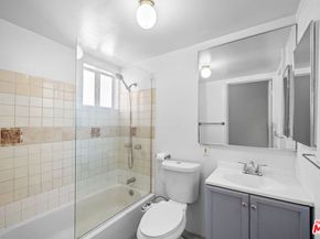 826 S Park View Street, Los Angeles CA 90057