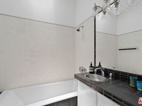 810 Bramble Way, Los Angeles CA 90049