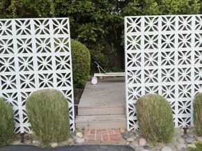 810 Bramble Way, Los Angeles CA 90049