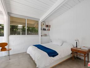 810 Bramble Way, Los Angeles CA 90049