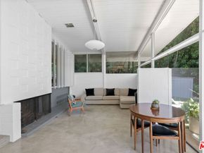 810 Bramble Way, Los Angeles CA 90049