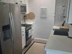 21 Via Marina 7, Marina Del Rey CA 90292