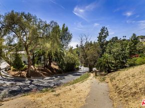 3887 Latrobe Street, Los Angeles CA 90031