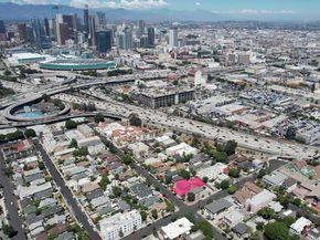 1978 Bonsallo Avenue, Los Angeles CA 90007