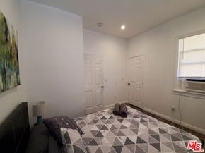 1978 Bonsallo Avenue, Los Angeles CA 90007