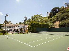 760 N Beverly Glen Boulevard, Los Angeles CA 90077