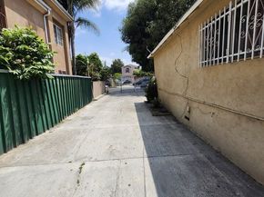 1243 E 48th Street, Los Angeles CA 90011