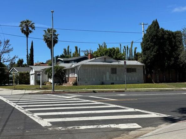 1163 Lake Street, Venice CA 90291