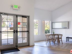 501 Palisades Drive 105, Pacific Palisades CA 90272