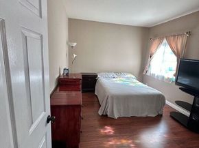 Undisclosed Address #26647213, Tarzana CA 91356