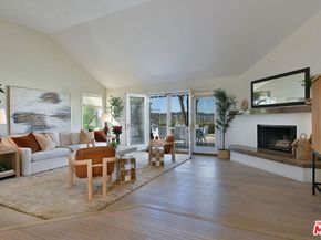 3635 Fawndale Place, Sherman Oaks CA 91403