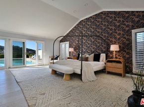 3635 Fawndale Place, Sherman Oaks CA 91403