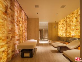 1305 Collingwood Place, Los Angeles CA 90069