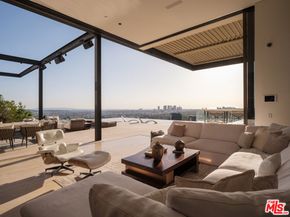 1305 Collingwood Place, Los Angeles CA 90069