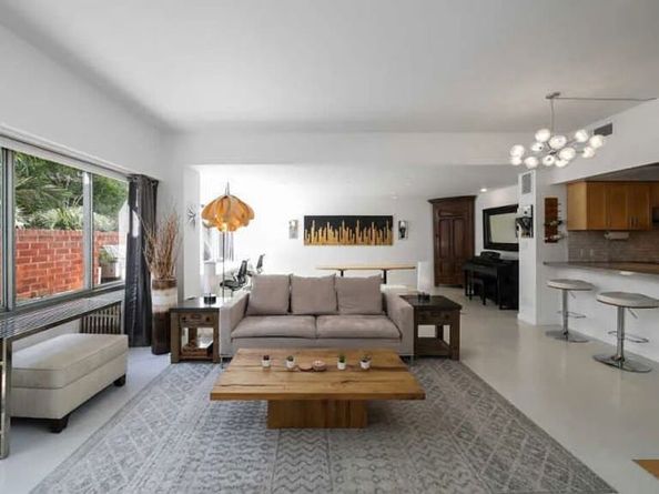 7135 Hollywood Boulevard 103, Los Angeles CA 90046