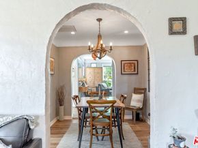 11316 Sunshine Terrace, Studio City CA 91604