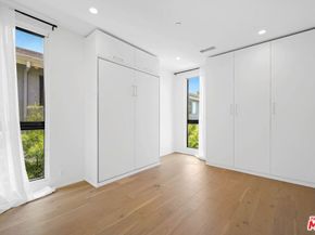 2215 5th Street B, Santa Monica CA 90405