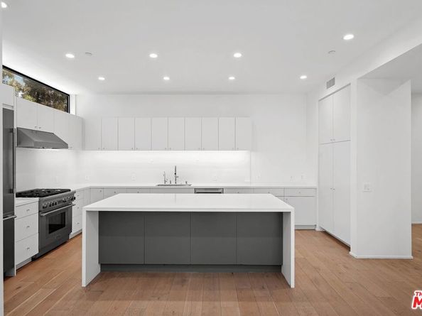 2215 5th Street B, Santa Monica CA 90405