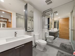 1755 Ocean Avenue 811, Santa Monica CA 90401