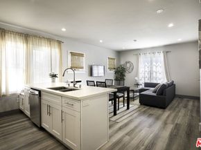 1561 1/2 S Harvard Boulevard, Los Angeles CA 90006