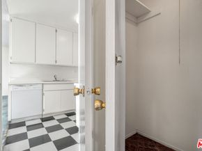 12030 Rochester Avenue 210, Los Angeles CA 90025