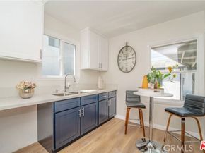 7317 Tujunga Avenue, North Hollywood CA 91605