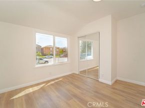 7317 Tujunga Avenue, North Hollywood CA 91605