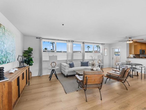 924 Hornblend St 31, San Diego CA 92109