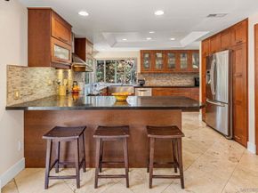 1141 Cerro Largo Dr, Solana Beach CA 92075