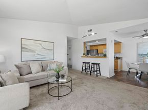 9409 Fairgrove Lane 204, San Diego CA 92129