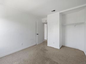 9409 Fairgrove Lane 204, San Diego CA 92129