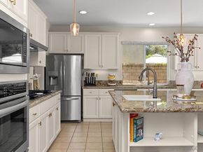 2340 Douglaston Glen, Escondido CA 92026
