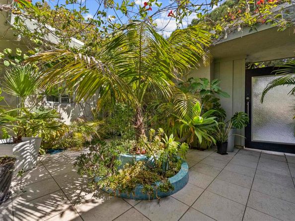 5920 La Jolla, La Jolla CA 92037