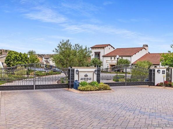8169 Auberge Cir, San Diego CA 92127