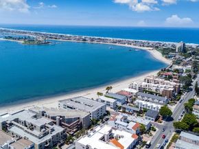 1221 Parker Pl Unit 6, San Diego CA 92109