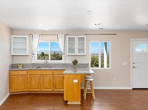 1033 Via Contenta, Escondido CA 92029