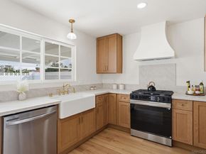 10155 Baroness Ave, San Diego CA 92126