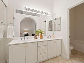 12559 El Camino Real B, San Diego CA 92130