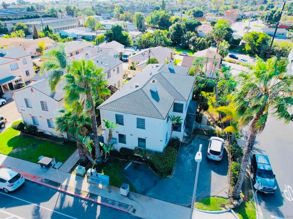 2169 Las Lomas St, San Diego CA 92107