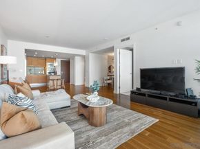 1325 Pacific Hwy 706, San Diego CA 92101