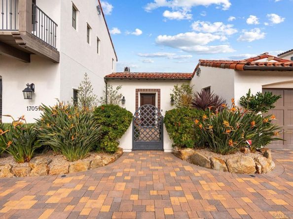 17051 San Antonio Rose Ct, San Diego CA 92127