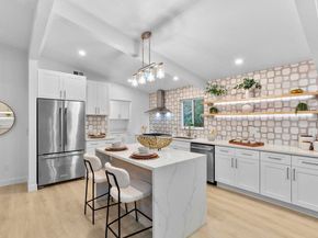 4909 Pacifica Dr, San Diego CA 92109