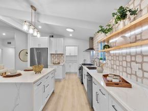 4909 Pacifica Dr, San Diego CA 92109