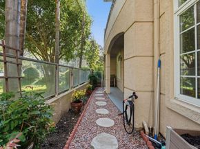 2842 Torrey Pines Rd, La Jolla CA 92037