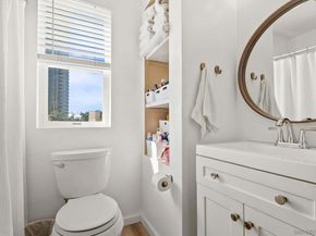 221 Island 503, San Diego CA 92101