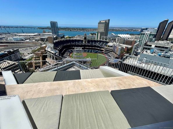 321 10th Ave 907, San Diego CA 92101