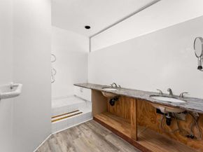 1550 Bluebird Ln, La Jolla CA 92037