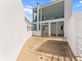 1550 Bluebird Ln, La Jolla CA 92037