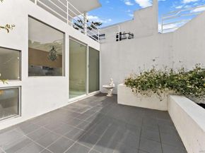 1550 Bluebird Ln, La Jolla CA 92037